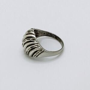 Vintage Sterling Silver Dome Diamond Cut Ring Sz 7.5
